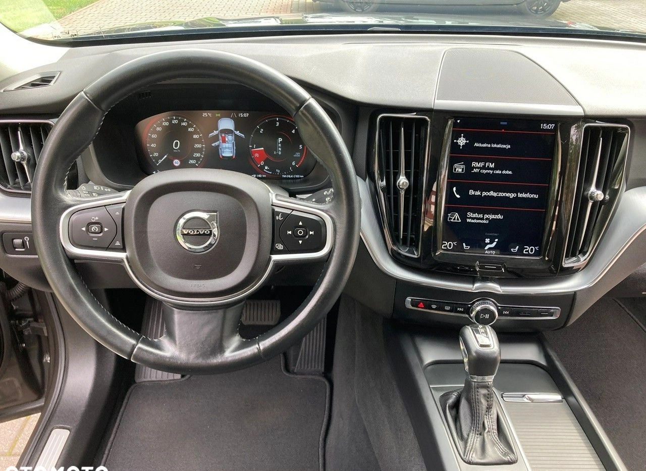 Volvo XC 60 cena 118900 przebieg: 141000, rok produkcji 2018 z Konstantynów Łódzki małe 529